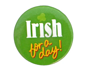 Pin de botón Hallmark St Patrick vintage irlandés por un día 1992 embajador pinback - Imagen 1 de 2