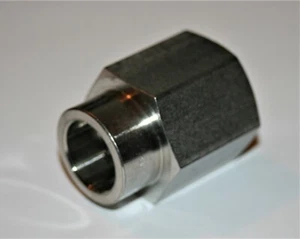 1" OD Weld x 3/4" FNPT 316ss Connector Fitting Swagelok  - Picture 1 of 4