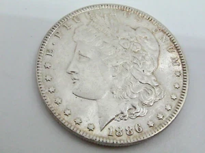 1886 Morgan Silver Dollar Circulated U.S. Coin $1 Philadelphia No Mint Mark - Picture 1 of 3