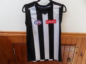 Collingwood Magpies Guernsey Footy Men Jersey Football Jersey Size M - Picture 1 of 6