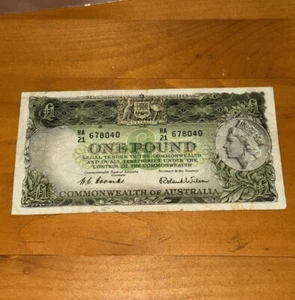 Commonwealth of Australia 1960 One Pound Note Australia 1 - Picture 1 of 2