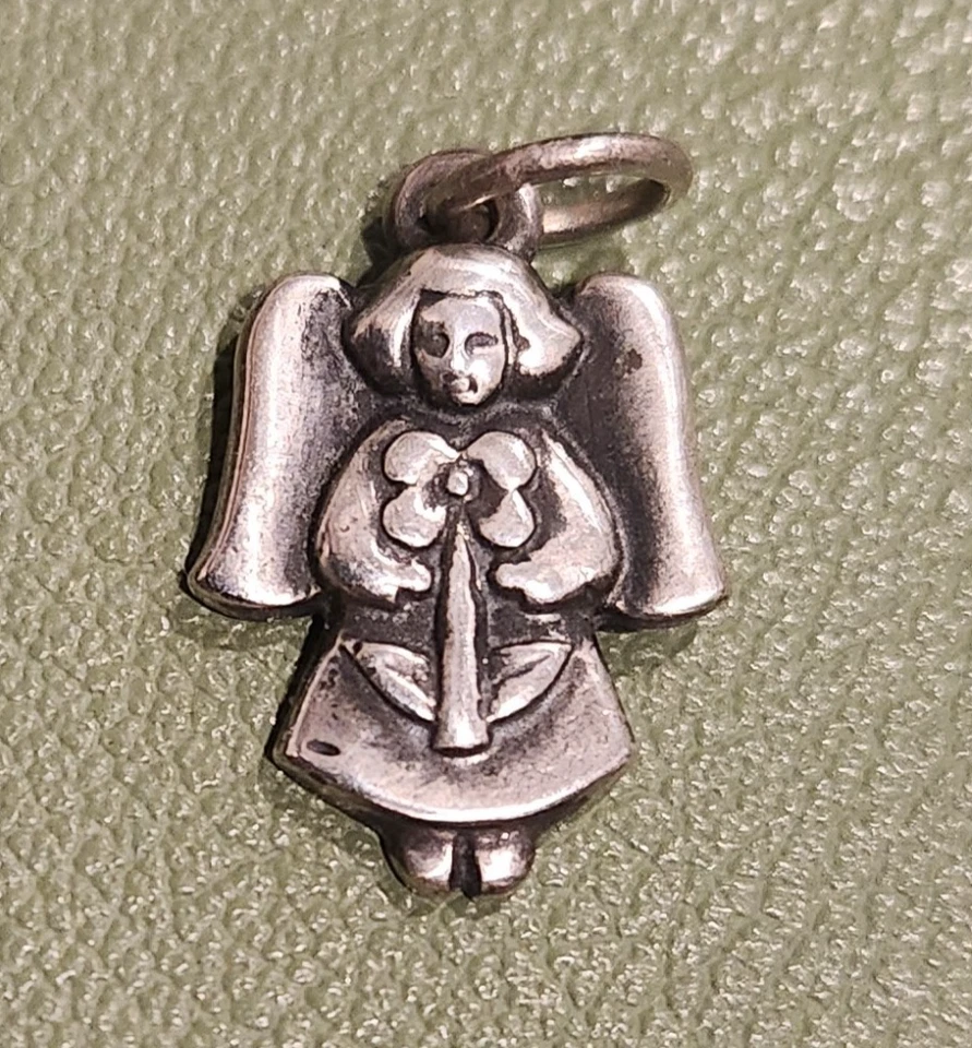 Berloque James Avery Spring Angel (2003) em prata esterlina - RARO - APOSENTADO - Imagem 1 de 4