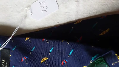 Corbata Jay Kos 100 % seda nueva sin etiquetas Foto 1 de 4