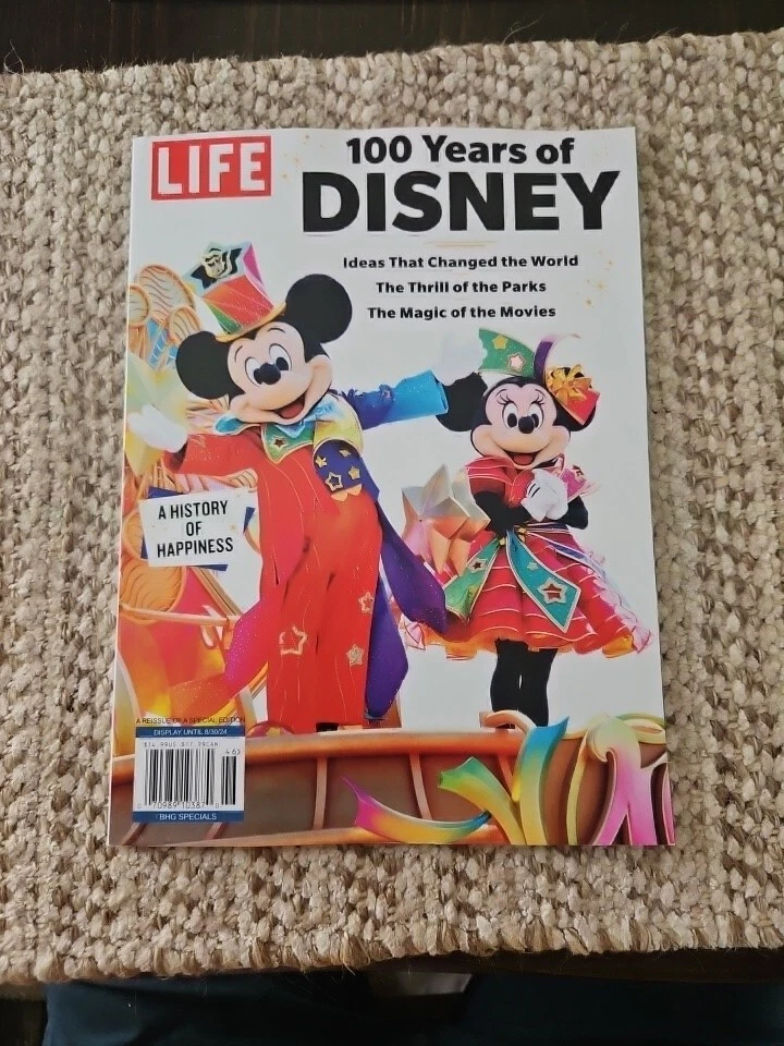 100 YEARS OF DISNEY A HISTORY OF HAPPINESS ~ LIFE MAGAZINE 2024 Foto 1 de 1