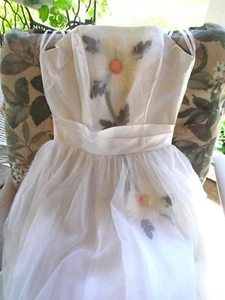Vintage 1950er Jahre weiß Satin & Netz formell Braut Abschlussballkleid Kleid mit Blumen Größe XS - Bild 1 von 12
