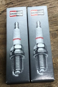 Nuevo Juego de 2 Vintage Champion Doble Platino RC12PYP 7071. - Imagen 1 de 8
