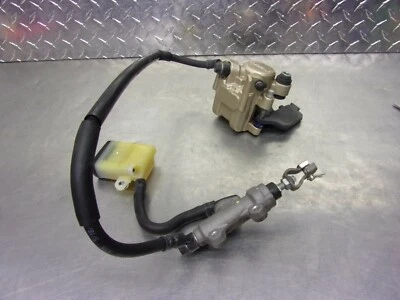 636 A HONDA CBR 250 R 2013 250R OEM FRENO TRASERO CILINDRO MAESTRO  Foto 1 de 4