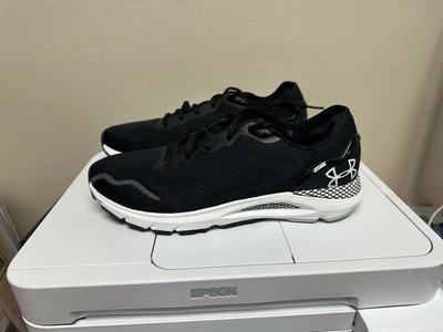 Size 8 - Men’s Under Armour UA HOVR Sonic 6  Black Sneakers - Image 1 of 4