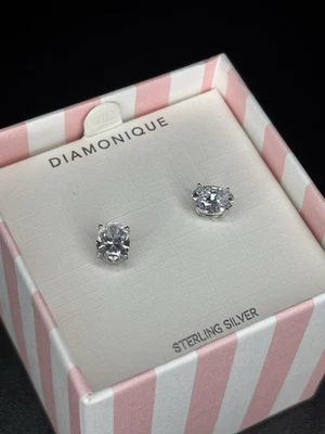 Nuevos aretes Diamonique de plata de ley 925 con circonitas cúbicas Foto 1 de 4