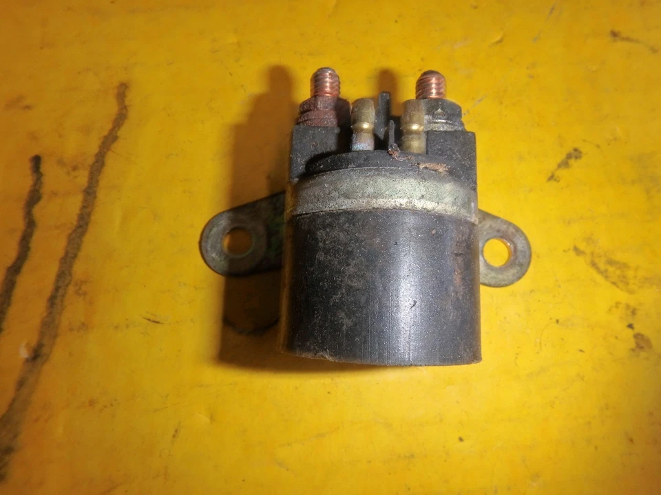 Solenoide de arranque OEM Suzuki Intruder VS 1400 1987 - 1995 VS1400 Foto 1 de 1