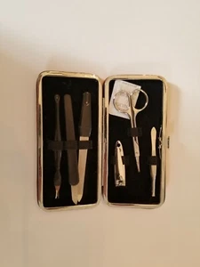 MEN 6 IN 1 GROOMING KIT NOSE ,EAR HAIR HAND NAIL CLIPPER TRIMMER FILE TWEEZERS - Picture 1 of 7