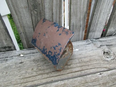 1968 FORD RANCH WAGON  ASHTRAY /DASHBOARD - Image 1 of 3