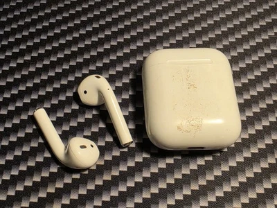Apple AirPods 2nd Gen With Charging Case – Parts/Not Working Charging Case Fault - Image 1 of 4