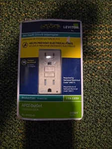 Interruptor de circuito de falla de marfil Leviton AFTR1-KI 15A AFCI - Imagen 1 de 2