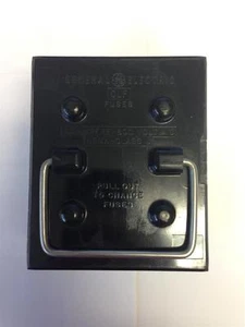 General Electric Sicherungsauszug Nema Klasse J 2-polig 30AMP 600V - Bild 1 von 1