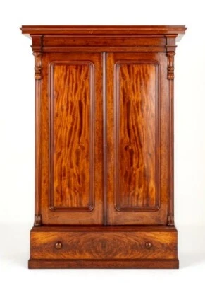 Guarda-roupa vitoriano de mogno 1860 - Imagem 1 de 4