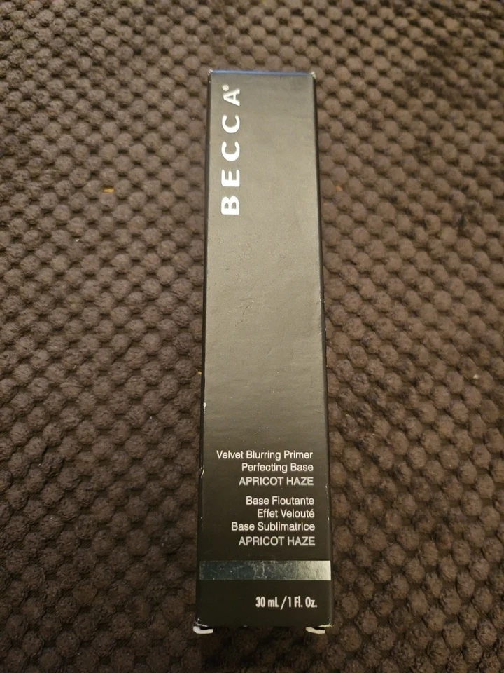 Becca Velvet Blurring Primer Perfecting Base Apricot Haze 30ml - Image 1 of 1