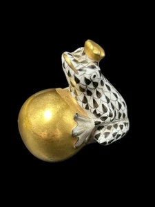Herend VHNM Black Fishnet Porcelain Frog Prince W Gold Ball 153691 - Picture 1 of 10