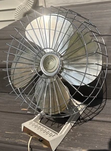 Vintage Kenmore Oscillating Fan Works Perfectly Variable Speeds Tilts - Picture 1 of 5