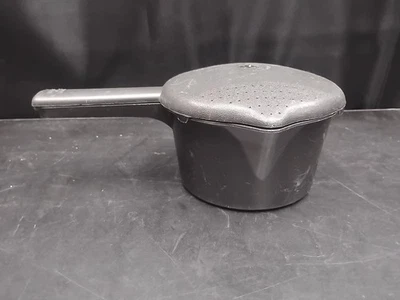 Pampered Chef Small Micro Cooker #2776 Microwave Rice Steamer 1 qt 4 Cup Black - Image 1 of 4