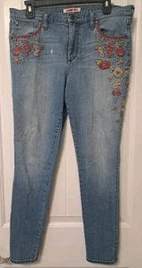 Johnny Was Floral Embroidered Jeans The Skinny Jean Cut Sz 29x28 - Picture 1 of 7