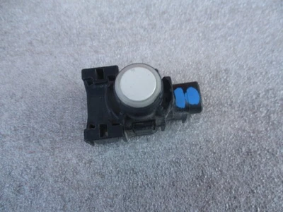 OEM l 2013-2024 Toyota 4Runner Parking Sensor 89341-64010 oem used - Image 1 of 4