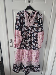 Per Una Midikleid Blumen Größe 10 Stufen V-Ausschnitt Langarm Patchwork-Stil - Bild 1 von 12