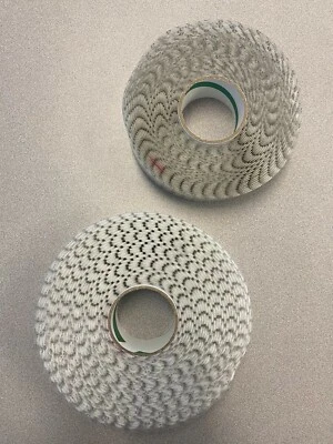 VELCRO Brand Hook & Loop Adhesive Coins Bulk 3,000 Pairs 1/2" White Circle Dots - Image 1 of 4