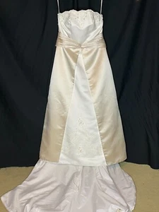 David's Bridal Strapless T8580 Champagne Ivory Bridal Gown Wedding Dress 14W - Picture 1 of 16
