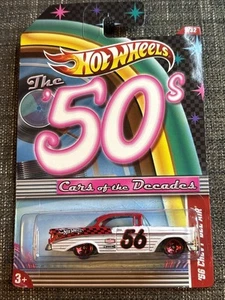 2011 Hot Wheels '56 CHEVY BEL AIR White The 50s Cars Of The Decades 9/32 Red - Picture 1 of 4