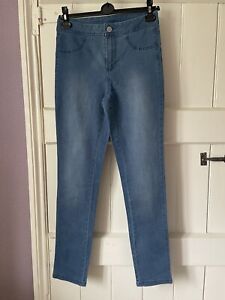 BNWT - ESMARA Jeggings (Jeans styling), size 12, Light Blue Wash