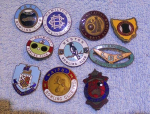 #PP.  #32.    LOT OF TEN(10)  OLD ENAMEL BOWLING CLUB etc  LAPEL BADGES  - Picture 1 of 12