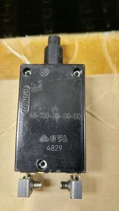 45-700-IG1-S10-DD1A QTY 1 ETA SWITCH PUSH BUTTON SPADE TERMINAL - Picture 1 of 3