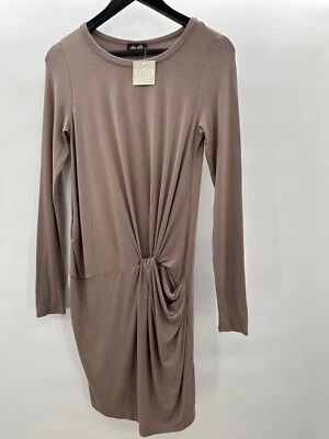 NUEVO CON ETIQUETAS COLECCIÓN DEL ELLE KAITLYN Body Con Imitación Envoltura Mediana $90 Minorista Foto 1 de 4