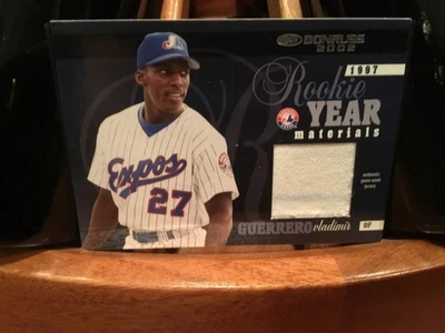 Camiseta deportiva Donruss 1997 Rookie Year Materials 2002 Vladimir Guerrero RYJ-4 juego usada Foto 1 de 4