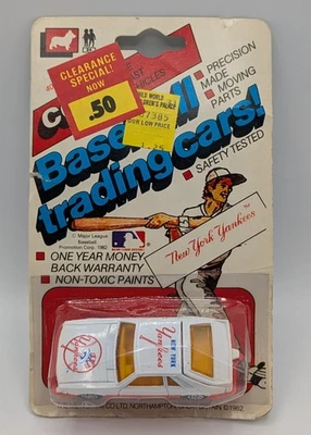 1982 Corgi New York Yankees Ford Mustang Baseball Trading Cards Die Cast Car - Image 1 of 4