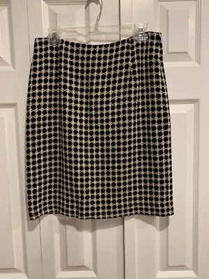 Harold’s VTG black & cream pencil skirt, Sz 6, silk, career, capsule, preppy - Image 1 of 4