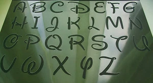 L5 NEW WALT DISNEY DIBUJOS ANIMADOS LETRAS TEXTO FUENTE SUPERIOR INFERIOR Estuche Aerógrafo Stencil - Imagen 1 de 7