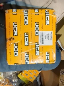 JCB 907/M7473 HUB BEARING & 904/M6779 SEAL (GENUINE) ITALY - Picture 1 of 7