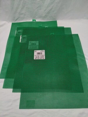 Lot Of (4) Darice Green Plastic Canvas 7 Mesh 10.5 In X 13.5 In - Image 1 of 4