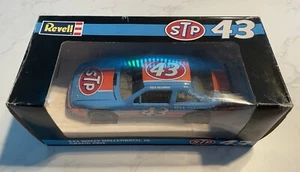1994 Wally Dallenbach Jr. #43 STP Pontiac Revell 1/24 Diecast *AUTOGRAPHED* - Picture 1 of 9