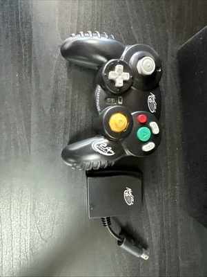 MadCatz Nintendo GameCube Wii Wireless 2.4 Controller + Receiver Dongle Black - Image 1 of 4