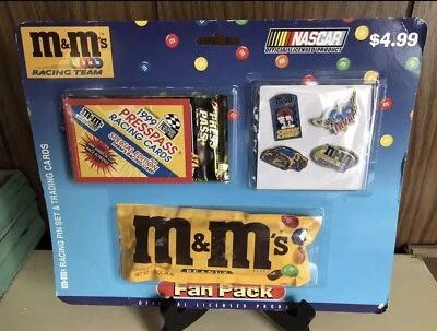 Nascar Fan Pack M&M Racing Aún Sellado con Juego de 4 Pines Ernie Irvan 1999 Tarjetas Foto 1 de 4