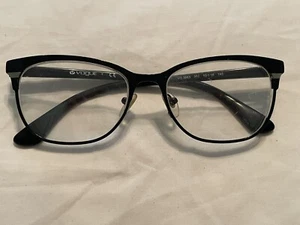 Authentic Women’s Vogue Eyeglass Frame VO 3963 352 53-18-140 Black KN22 - Picture 1 of 7