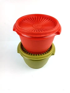 2 Vintage Tupperware Storage Air Tight Containers #886-12 green & Orange w/Lids - Picture 1 of 11