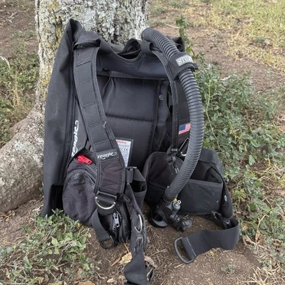 Chaleco compensador de flotabilidad Zeagle Stiletto Buceo BCD con inflador Z II, probado Foto 1 de 4