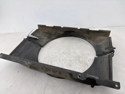 01-07 Chevrolet Silverado 3500 Radiator Cooling Fan Shroud Upper & Lower OEM - Image 1 of 4