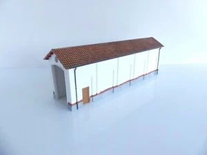HORNBY HC8061 MAQUETTE MONTEE REMISE A LOCOMOTIVE TYPE MEDITERRANEENNE - Picture 1 of 6