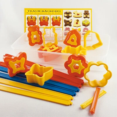 Ausstechförmchen Set 18-teilig für Lochplätzchen Set 2  Serie TRAUM-BÄCKEREI - Bild 1 von 4