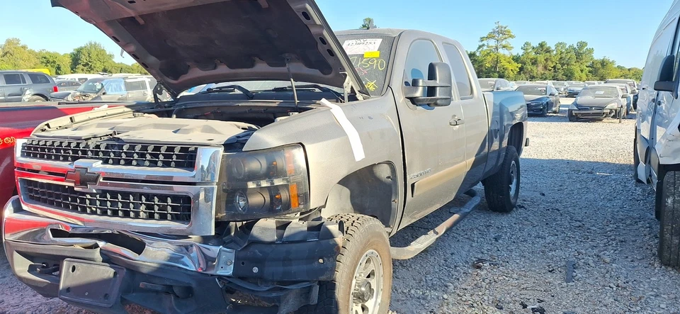 2007 Chevrolet Silverado 2500 6.0L Engine Motor OEM 157K Miles - LKQ434927637 - Image 1 of 4